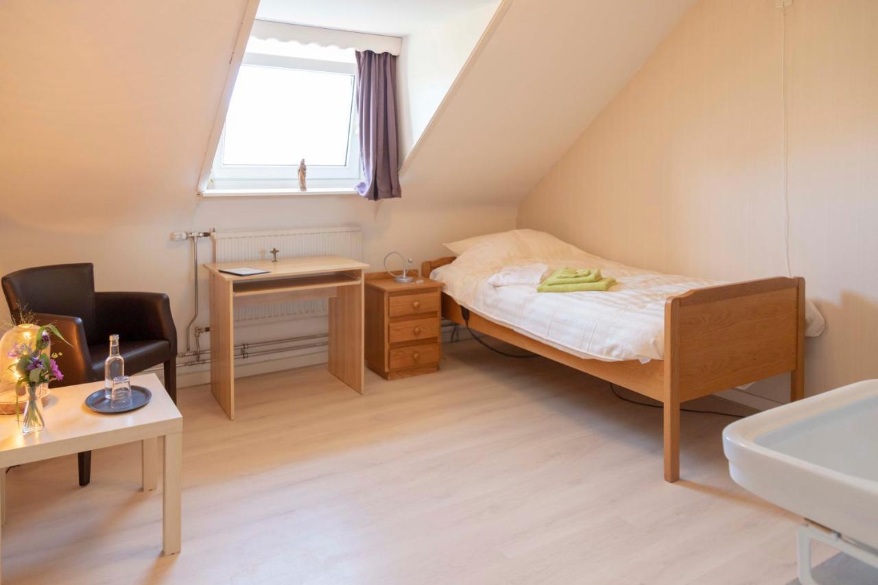 B&B Antoniushoeve Lomm Экстерьер фото